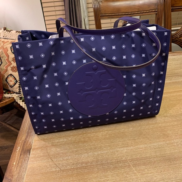 NWT Tory Burch Ella Tote in the color Nothing Ditsy - Picture 2 of 9